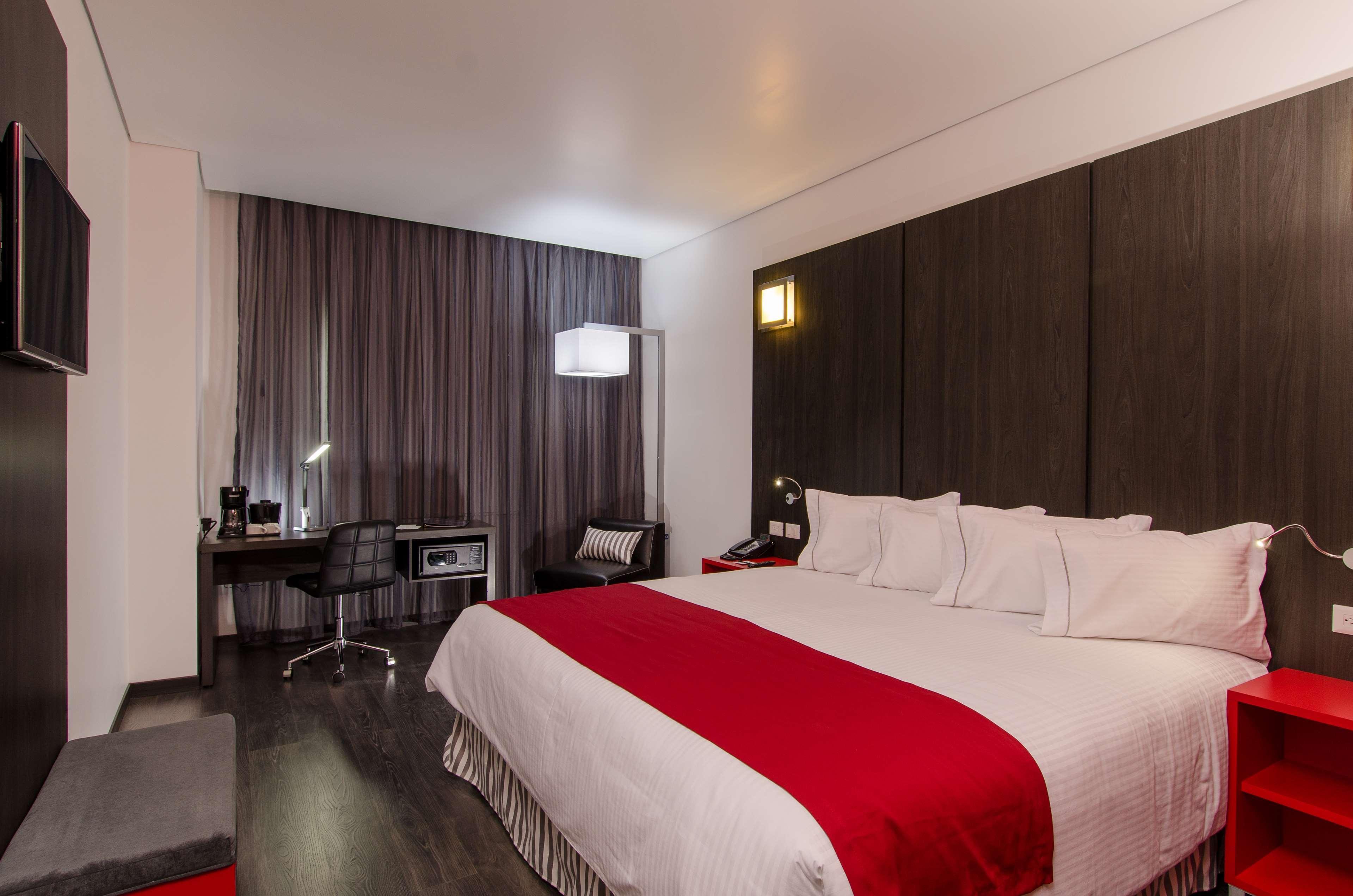 Ramada Encore San Luis Potosí Eksteriør billede